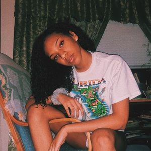 Meet your Posher, Abby